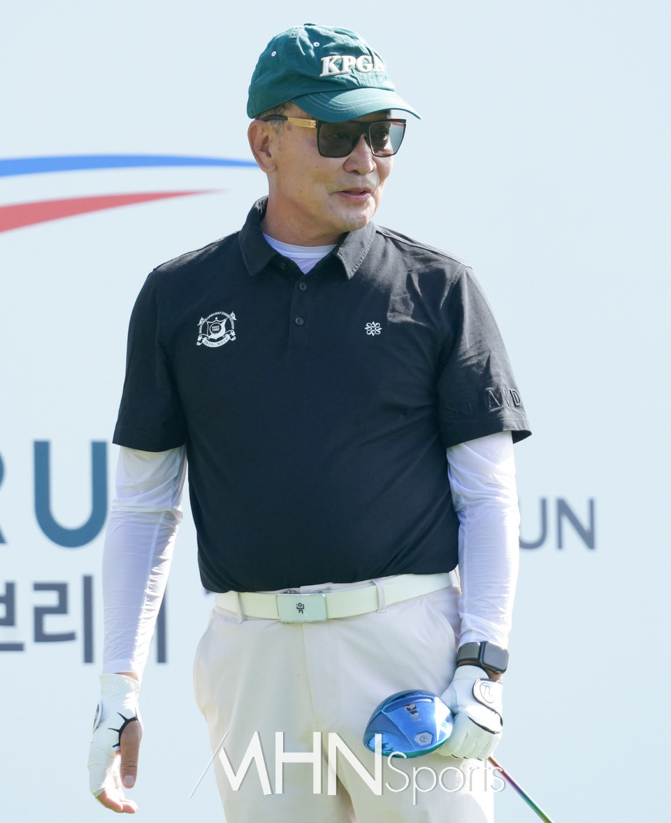[MHN Sports] 구자철 회장 '시원한 티샷'